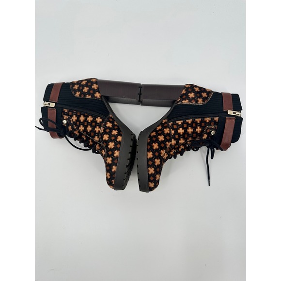 Womens Ankle Boots Brown Tan Plus Print Lace Up Heel Booties Size 8M - Picture 3 of 10